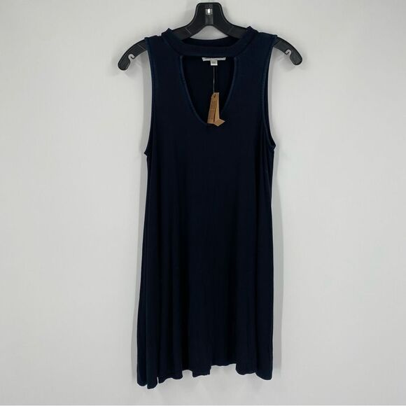 American Eagle Women’s High Neck Cut Out Front Sleeveless Shark Bite Tunic S - Picture 1 of 3